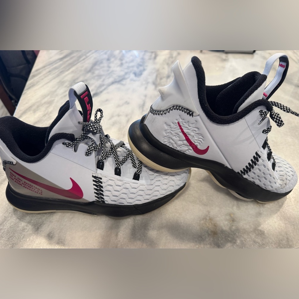Nike White and Pink Sneakers